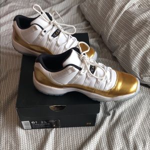 Jordan retro 11 closing ceremony